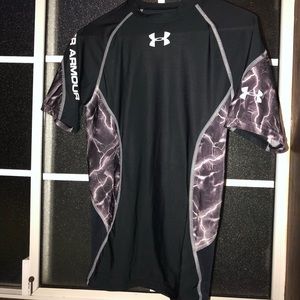 Under Armour top